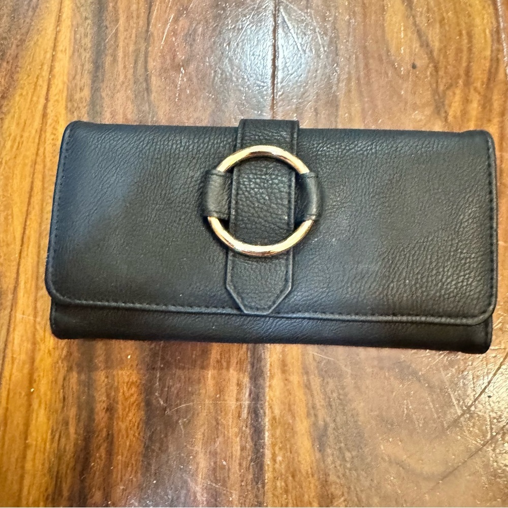 Black Leather wallet with Gold Accent
